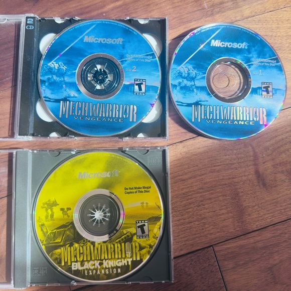 MechWarrior Vengeance and Black Knight Expansion Lot Of 3 PC Games Discs - Picture 1 of 2